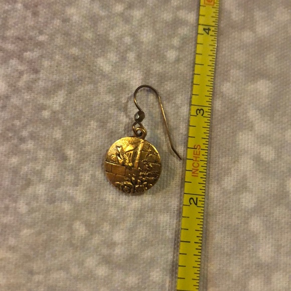 Matching Brooch and Earring Set - Picture 5 of 5